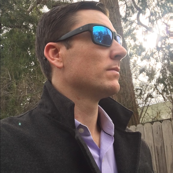 Meet your Posher, Drew - Picture 4 of 5